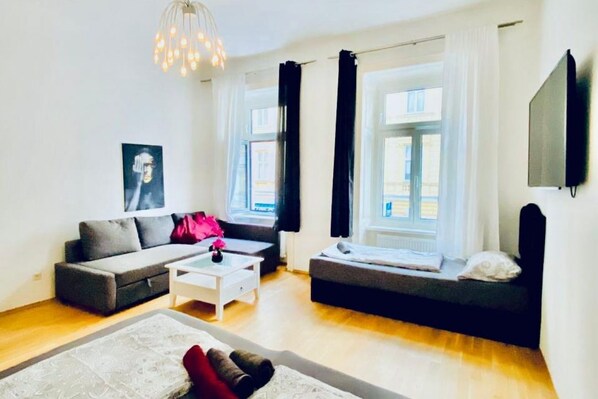 2 bedrooms, bed sheets