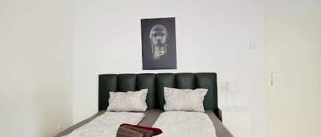 2 bedrooms, bed sheets