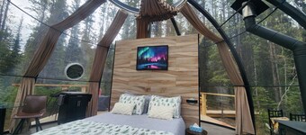 Ultra Private, Off-Grid Glamping Escape in the Wild. Secluded with Vista Views