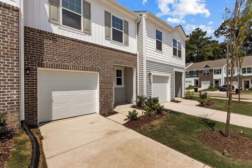 Brand New spacious Home – 3BR-3BA Near Duke Hospital , NCCU, Downtown & RTP