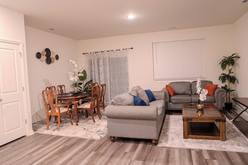 Brand New spacious Home – 3BR-3BA Near Duke Hospital , NCCU, Downtown & RTP