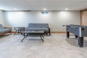 Spielezimmer