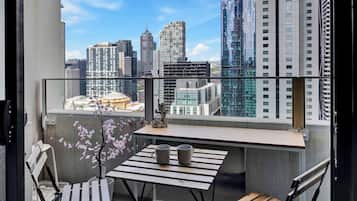 Deluxe Apartment, 3 Bedrooms, Balcony, City View | Balcony