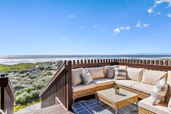 Live on the beach at our stunning retreat