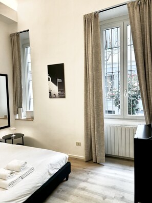 2 Schlafzimmer, Schreibtisch, Bügeleisen/Bügelbrett, kostenloses WLAN