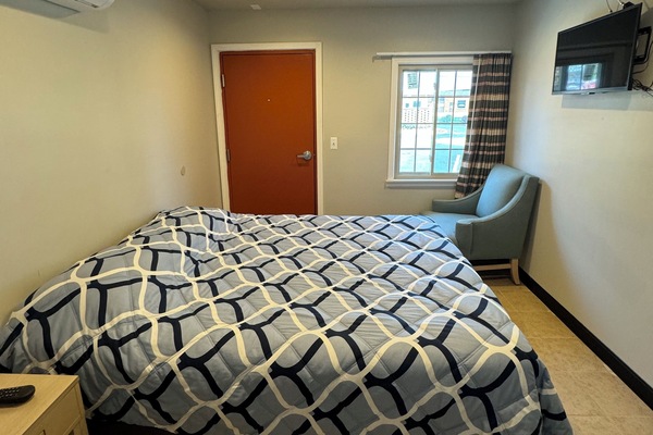 Economy Single Room | Free WiFi