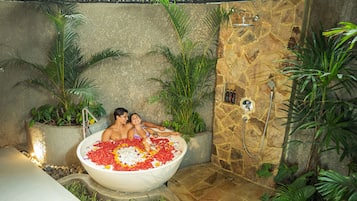 1 Bedroom Duplex Pool Villa | Bathroom