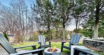 Stylish 3BR Getaway – 3 Minutes to Windham Mountain Resort, AC & WiFi Included!