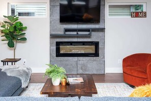 TV, fireplace, offices