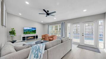 TV connectée, cheminée