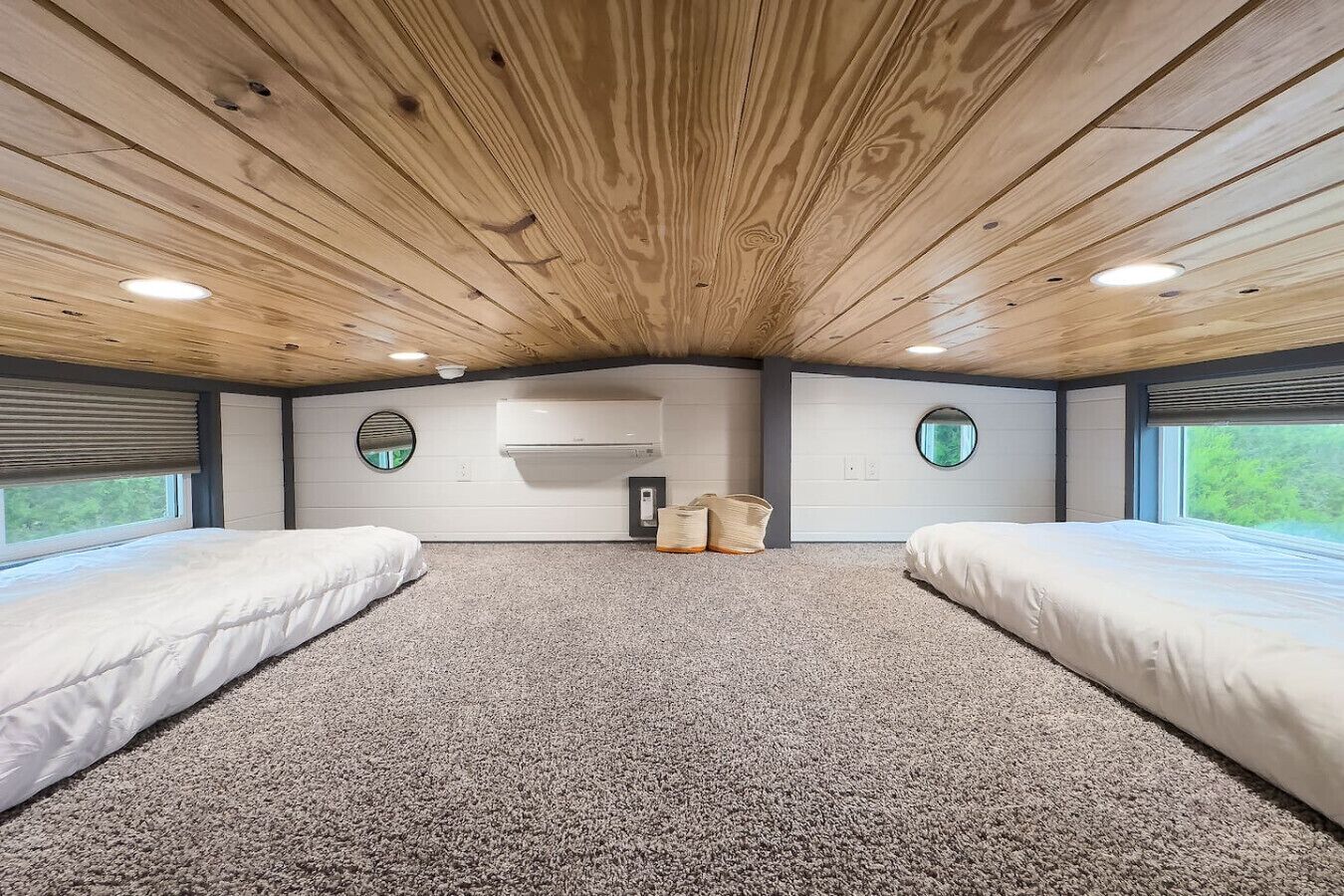 2 soverom, skrivebord, strykejern/-brett og wi-fi