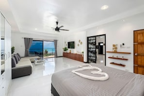 2 bedrooms, iron/ironing board, travel cot, free WiFi