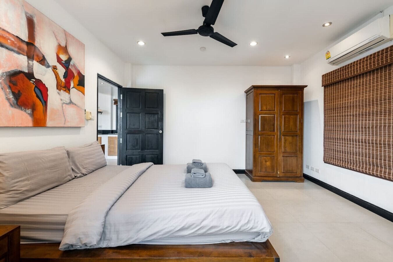 1 bedroom, iron/ironing board, travel crib, free WiFi