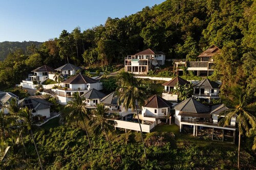 The Sunhouse at Paradise Village