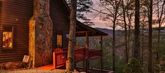 3-bedroom cabin in fabulous Blue Ridge with long range mountain views.