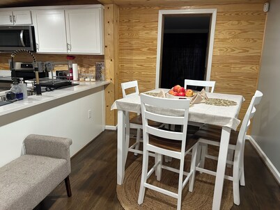 2- Bedroom House Newly Remodeled 
Relaxing Escape