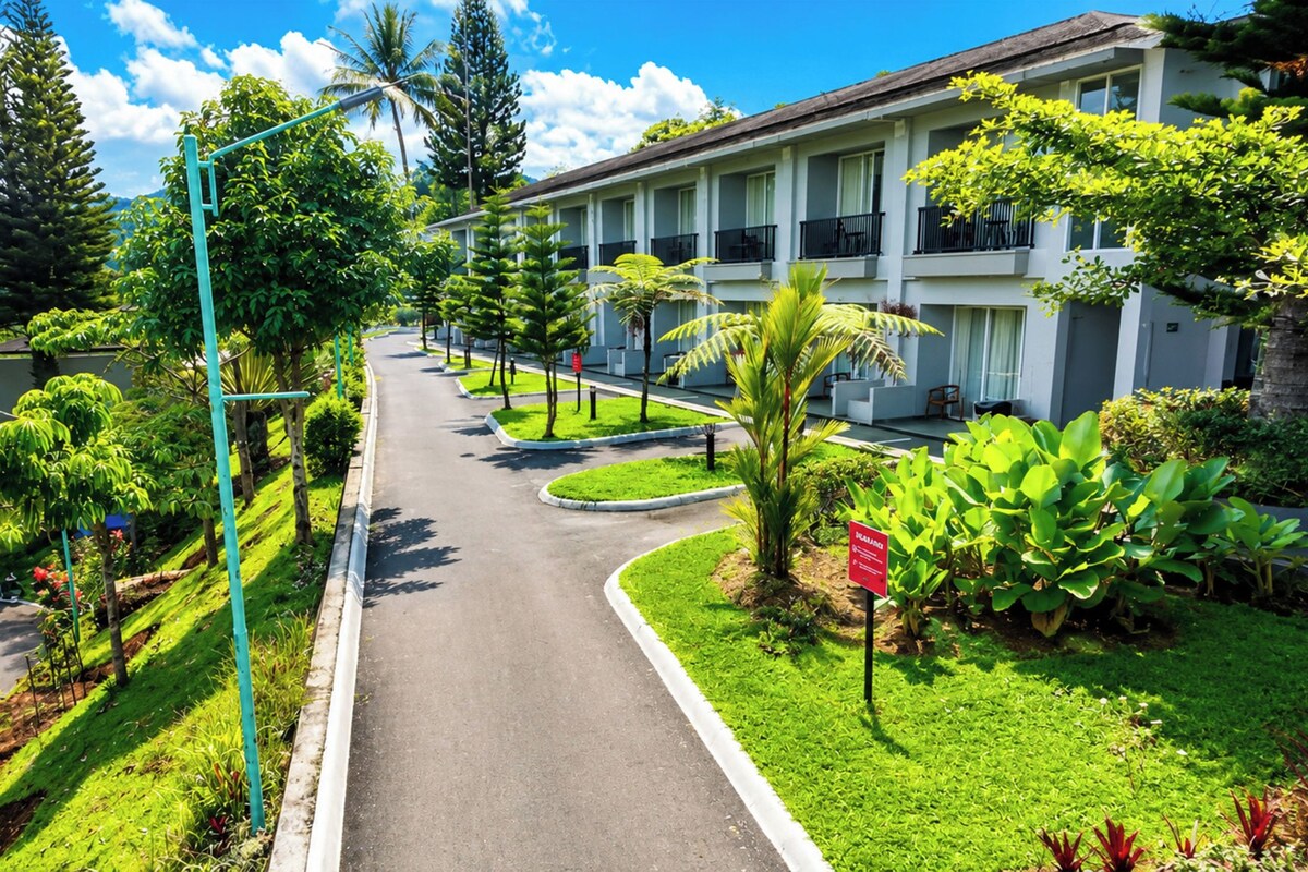 Deluxe Single Room | WiFi (free), bed sheets