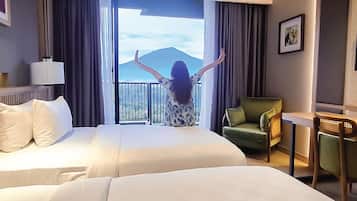 Luxury Twin Room, Balcony, Mountain View | Free WiFi