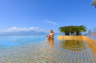 5 star Wyndham Golden Bay Studio with Infinity Pool