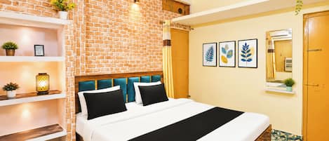 Hypo-allergenic bedding available, desk, laptop workspace, soundproofing