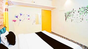 Desk, laptop workspace, soundproofing, bed sheets