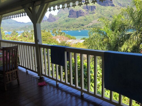 Accommodation Cook's Bay