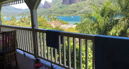 Accommodation Cook's Bay