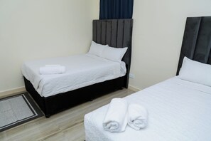 2 bedrooms, iron/ironing board, WiFi, bed sheets