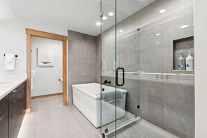 مجففات شعر، مناشف