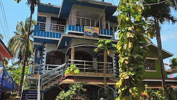 住宿正面