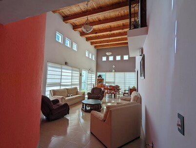 Luxury Home with Pool, Gym & EV Charger – Prime Location in Querétaro