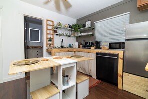Private kitchen - San Antonio Private Studio! no shared spaces (San Antonio)