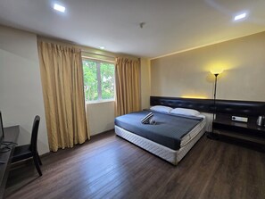 Suite | Minibar, desk, laptop workspace, iron/ironing board - Fast Hotel Melaka Near Menara Taming Sari - 2 Mins Only (Malacca City)