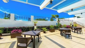Unclassified image, 4 of 46, button - Tagaytay Hotel Sixb City Center (Tagaytay)