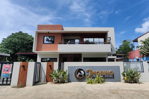 Front of property - Jmorino Pension House Palawan City Center (Puerto Princesa)
