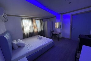 스탠다드룸 | 미니바, 객실 내 금고, 책상, 다리미/다리미판