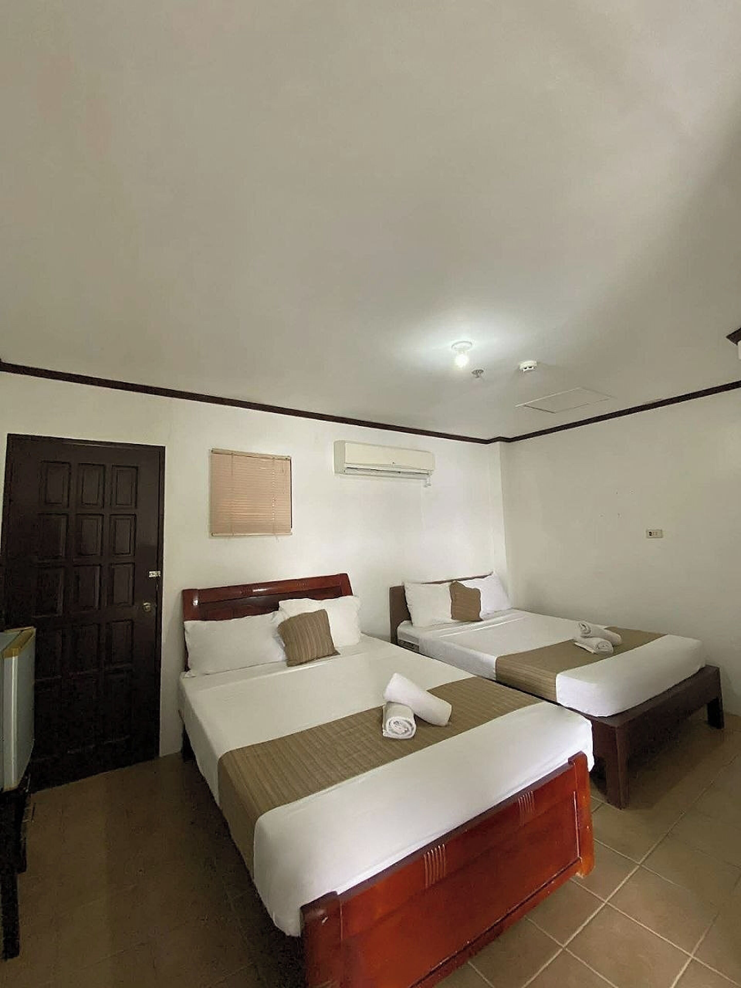 Habitación familiar | Wifi gratis y ropa de cama