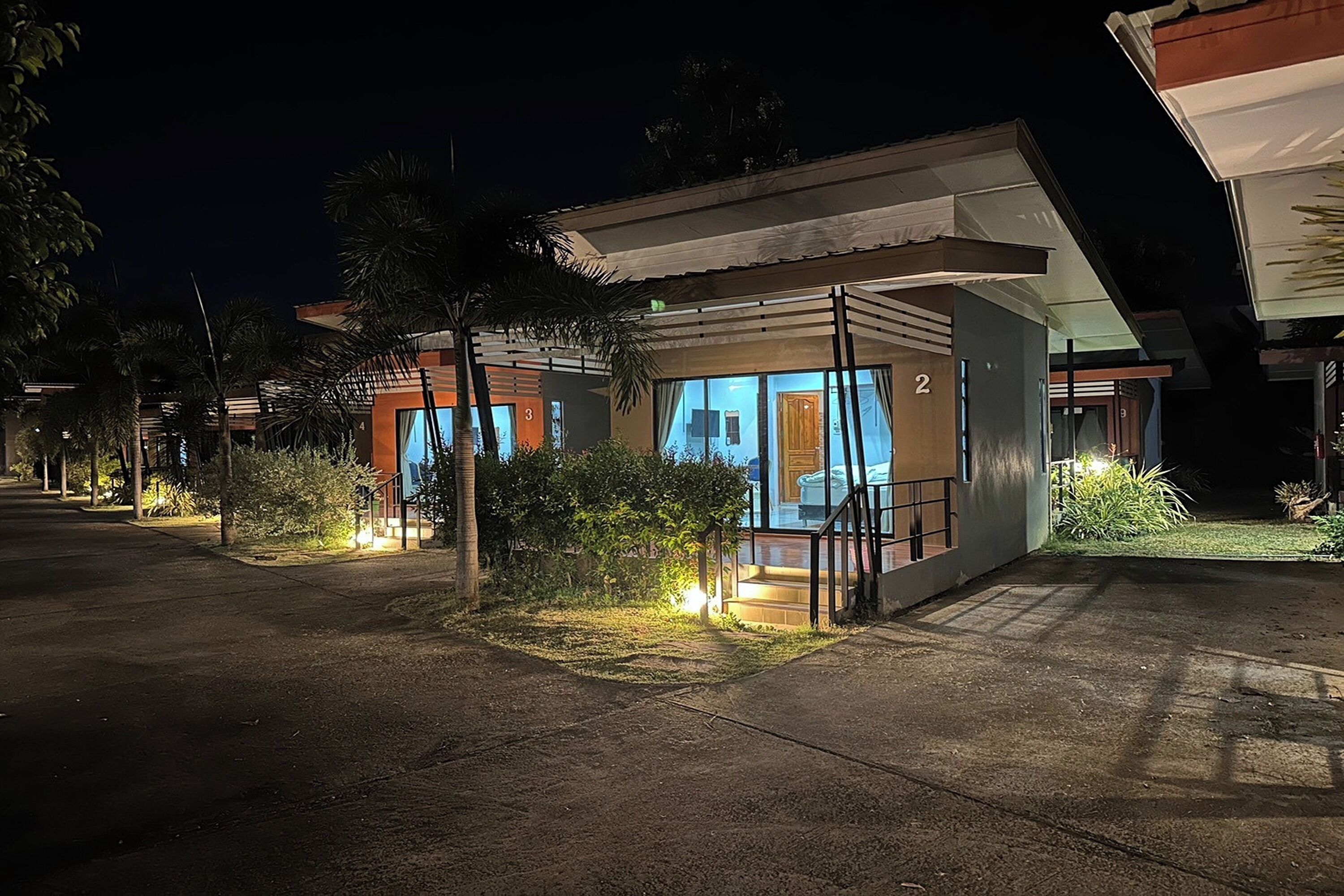 ด้านหน้าที่พัก