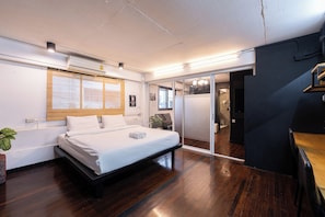 Double Room, Private Bathroom | 1 bedroom, desk, rollaway beds, free WiFi