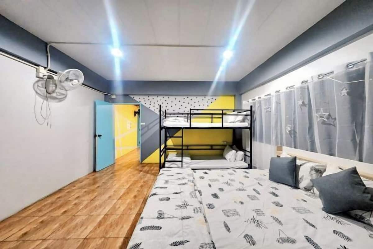 Caja de seguridad en la habitación, wifi gratis y ropa de cama