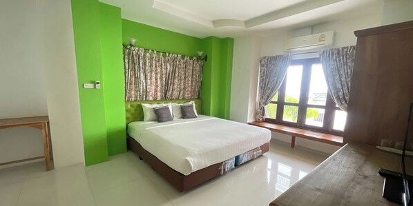 Chambre Deluxe double | Bureau, accès au Wi-Fi (inclus), literie fournie