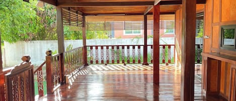 Family Room | Free WiFi, bed sheets