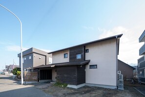 Exterior - MILKY WAY (Sapporo)