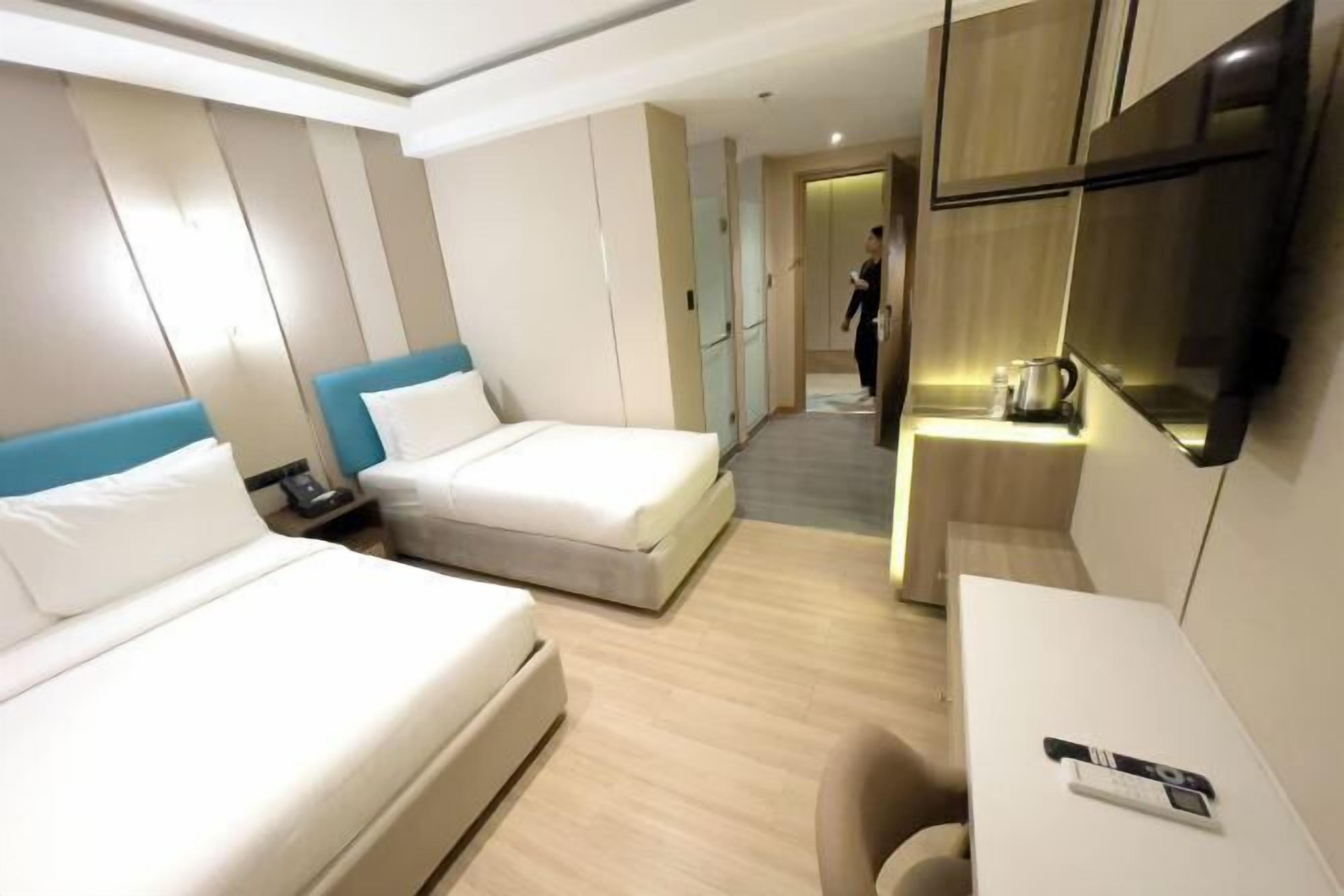 Bureau, chambres insonorisées, Wi-Fi gratuit, draps fournis