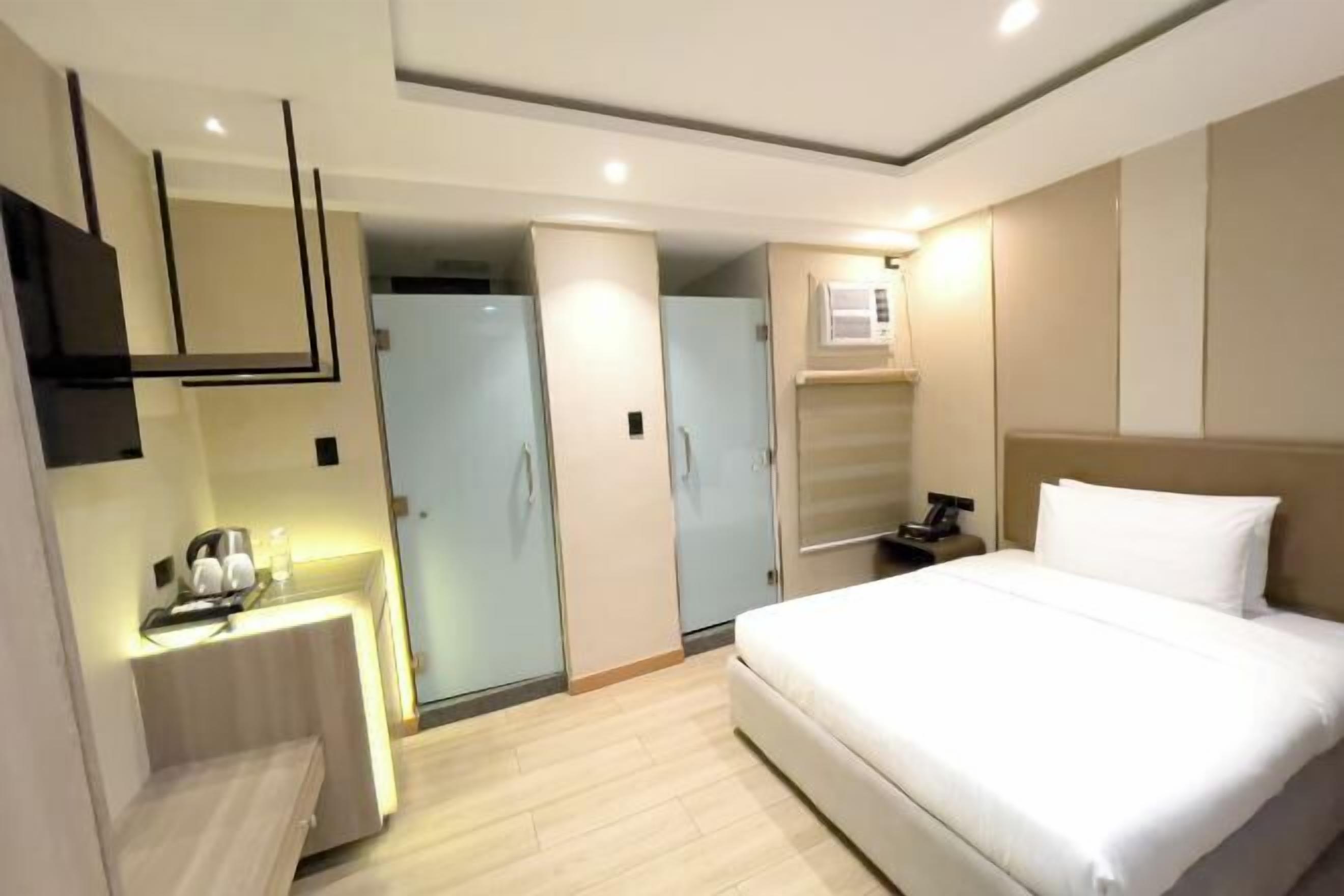 Bureau, chambres insonorisées, Wi-Fi gratuit, draps fournis