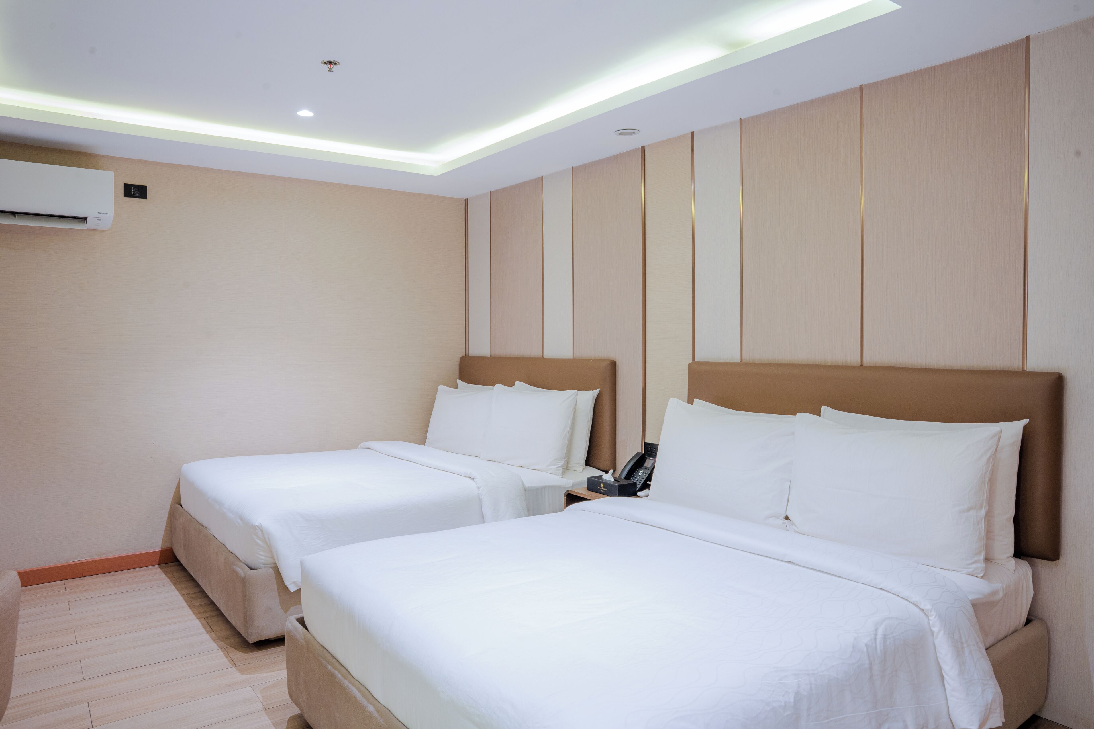 Dobbeltrom – superior | Skrivebord, lydisolert, wi-fi (inkludert) og sengetøy