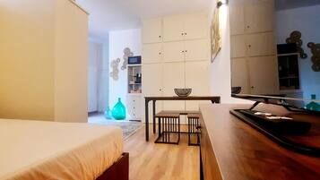 1 chambre, fer et planche Ă repasser, lit parapluie, Wi-Fi