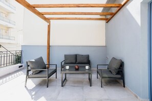Terrace/patio - Canvas Color Your Stay (Volos)