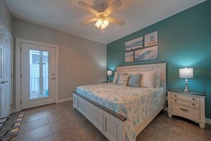 4 bedrooms, free WiFi, bed sheets - Sleeps 12 w/ Pool + Short Walk to Beach | Costa Bahia Dual Retreat (Port Aransas)