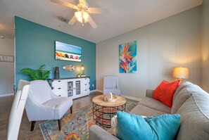 Smart TV - Sleeps 12 w/ Pool + Short Walk to Beach | Costa Bahia Dual Retreat (Port Aransas)